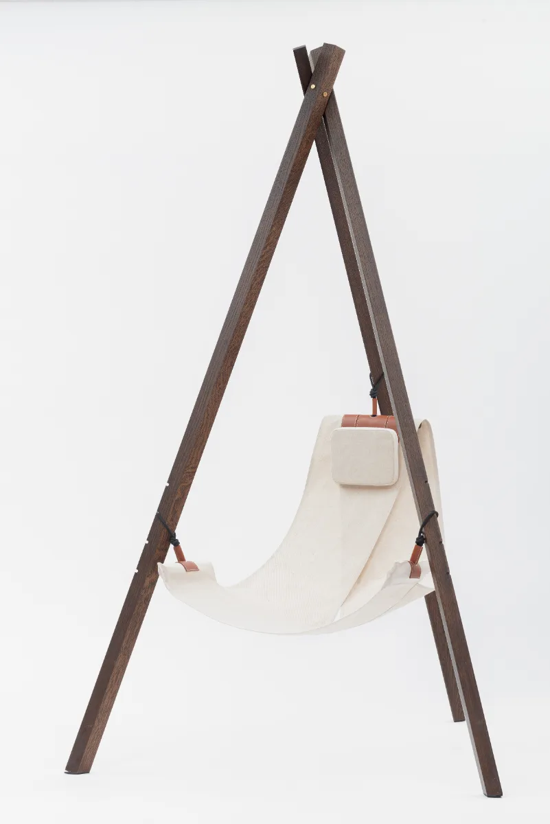 Mobilier photographié sur fond blanc en studio à Toulouse